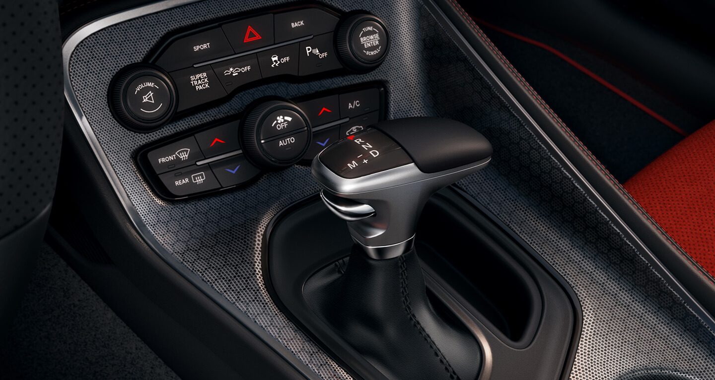 2019-challenger-gallery-interior5